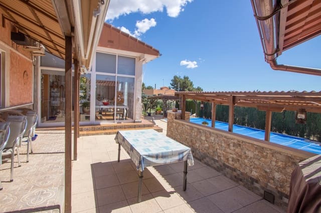 5 soveværelse Finca/Landehus til salg i Albatera med swimmingpool - € 299.999 (Ref: 9133336)