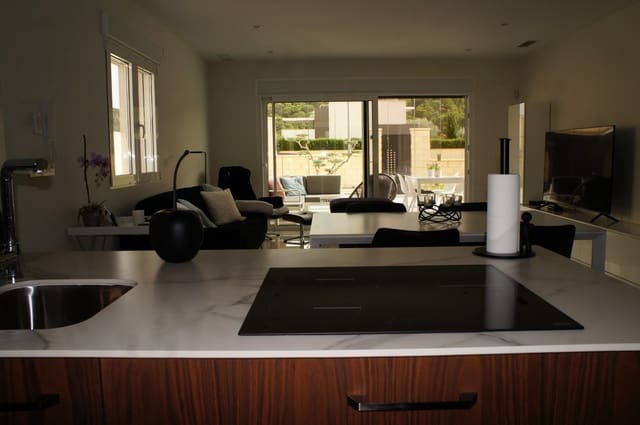 3 bedroom Finca/Country House for sale in La Romana - € 375,000 (Ref: 9133347)