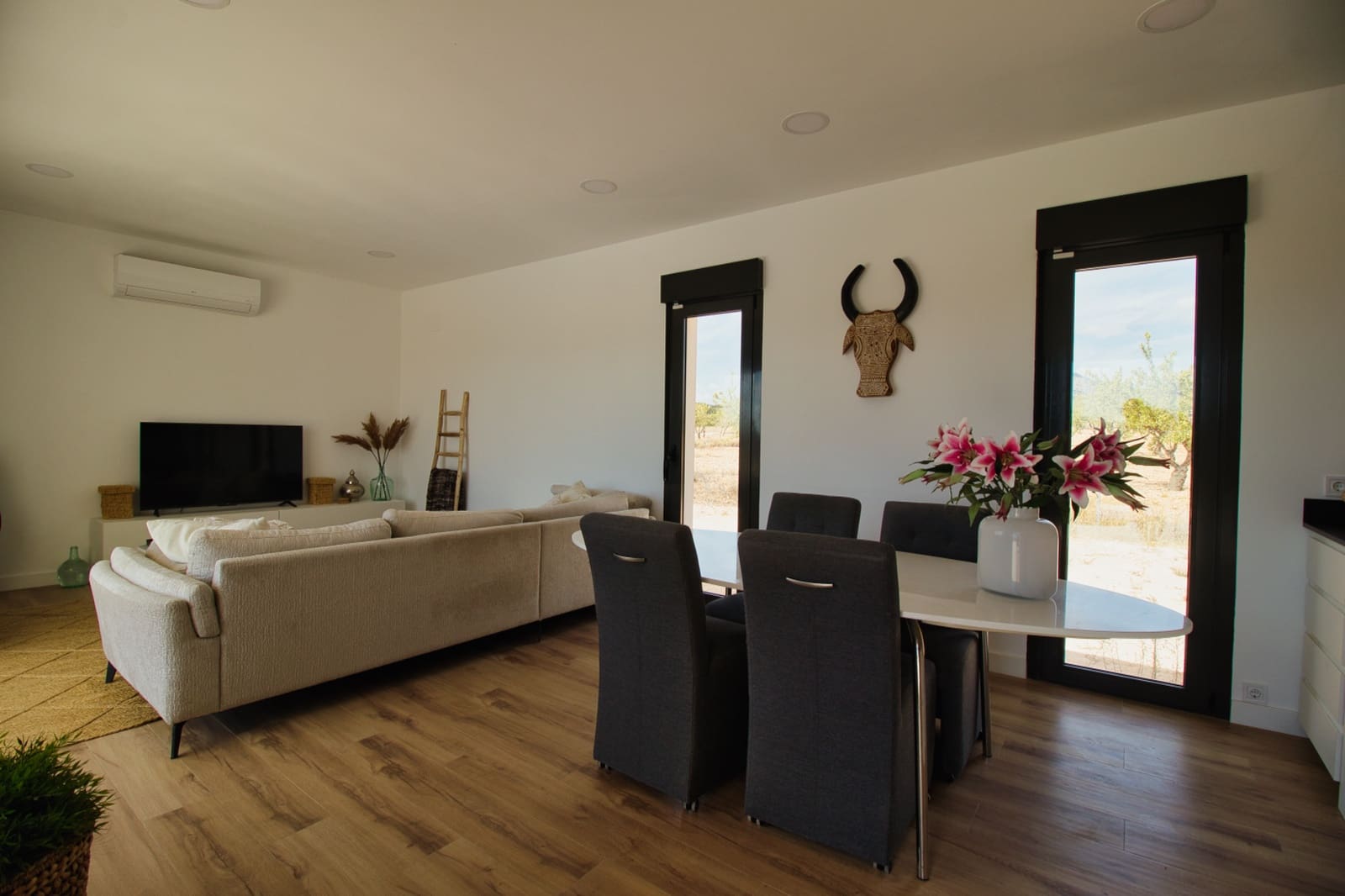 3 Zimmer Finca/Landgut zu verkaufen in Pinoso mit Pool Garage - 425.000 € (Ref: 9231263)