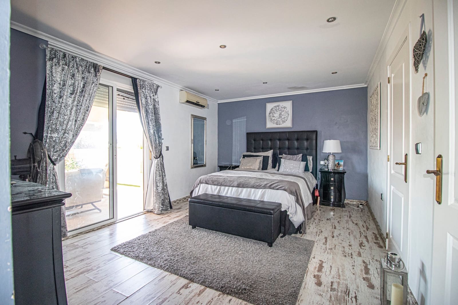 5 soveværelse Finca/Landehus til salg i Alicante by med swimmingpool - € 399.950 (Ref: 9255766)