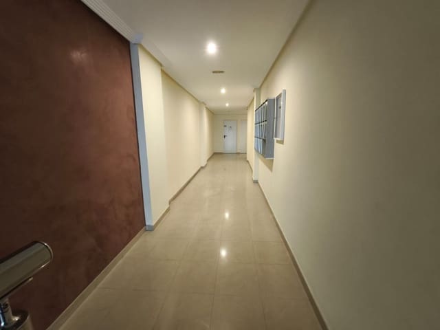 3 slaapkamer Appartement te koop in San Isidro met garage - € 129.000 (Ref: 9255825)