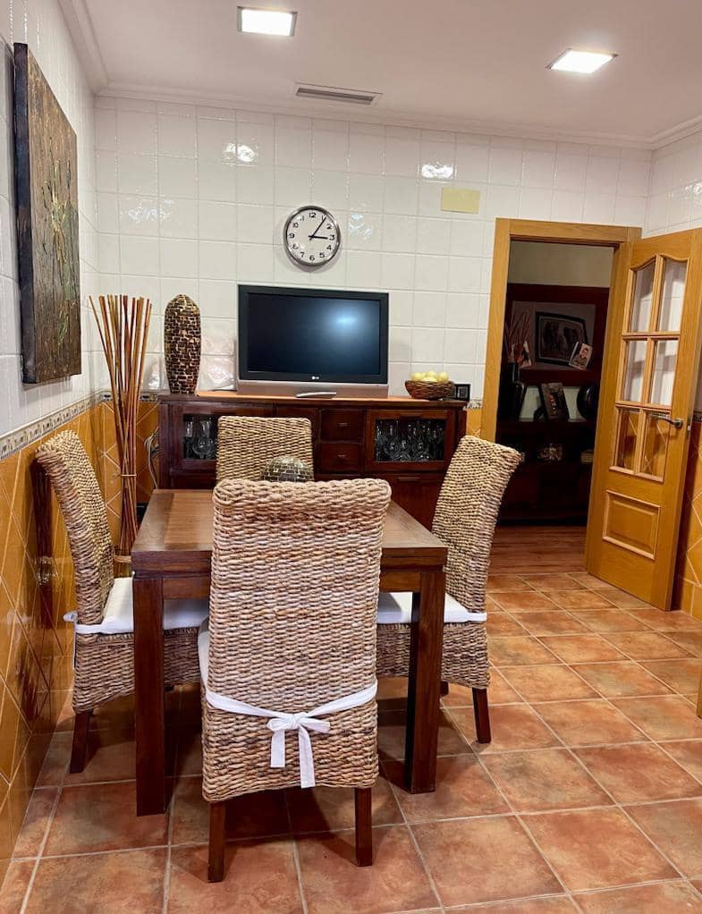 9 sovrum Finca/Hus på landet till salu i Elche / Elx - 450 000 € (Ref: 9278384)