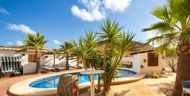 6 soveværelse Finca/Landehus til salg i Alicante by med swimmingpool garage - € 850.000 (Ref: 9278415)