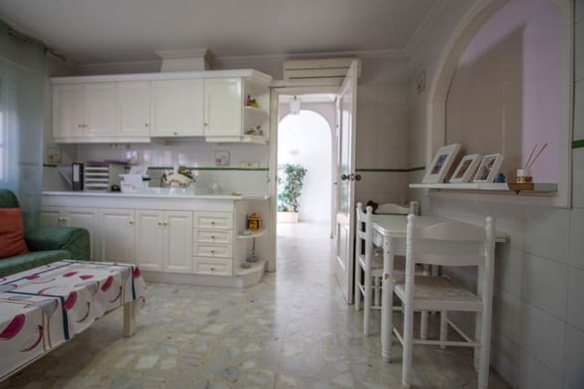 5 bedroom Townhouse for sale in Redován with garage - € 240,000 (Ref: 9309146)