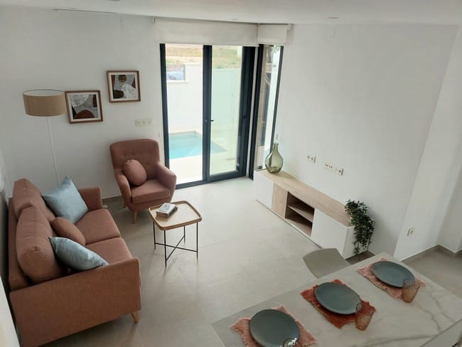 Chalet de 2 habitaciones en Pilar de la Horadada en venta con piscina - 264.900 € (Ref: 9311453)