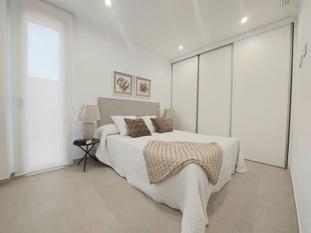 Chalet de 2 habitaciones en Pilar de la Horadada ciudad, Pilar de la Horadada en venta con piscina - 264.900 € (Ref: 9311453)