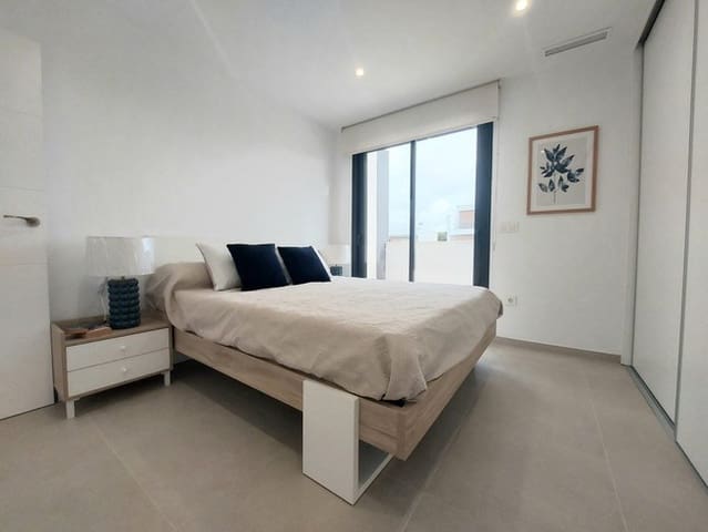 Chalet de 2 habitaciones en Pilar de la Horadada ciudad, Pilar de la Horadada en venta con piscina - 264.900 € (Ref: 9311453)