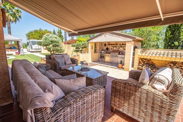 5 soverom Finca/Herregård til salgs i Albatera med svømmebasseng - € 399 950 (Ref: 9324824)