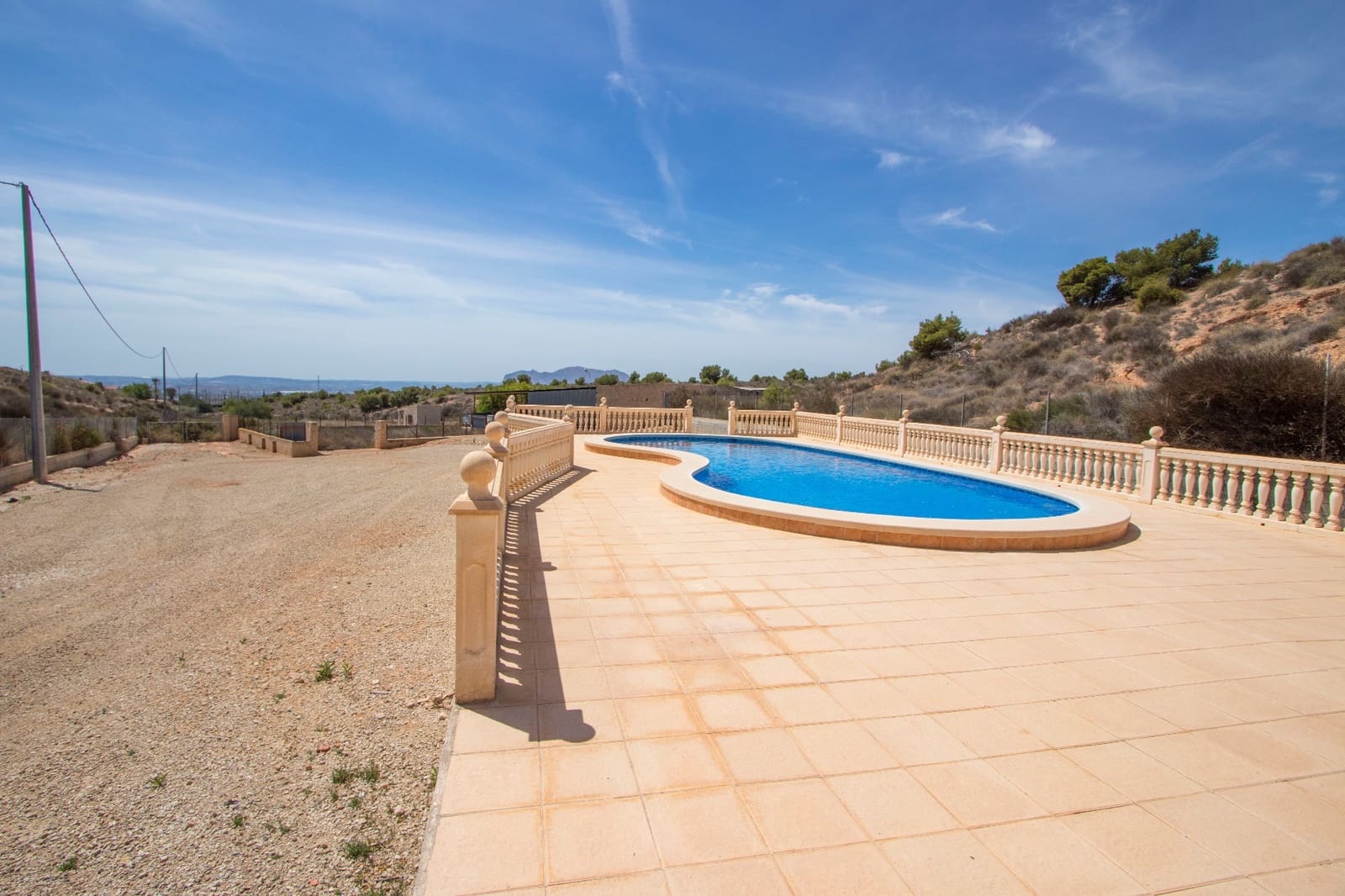 5 slaapkamer Finca/Landhuis te koop in Albatera met zwembad - € 399.000 (Ref: 9324828)