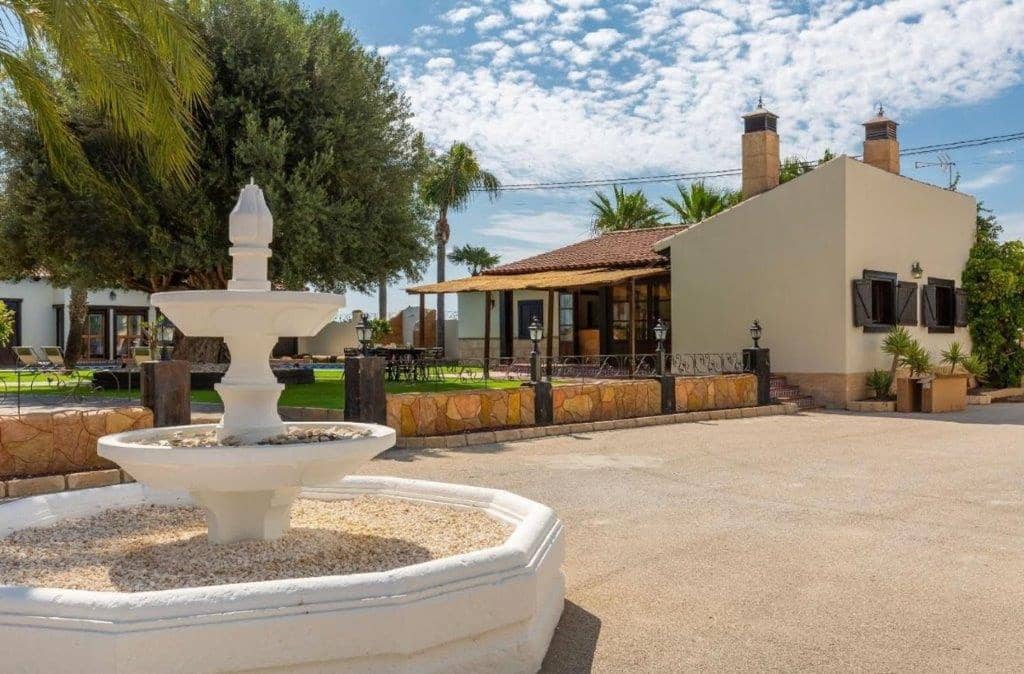 7 soveværelse Finca/Landehus til salg i Alicante by med swimmingpool garage - € 780.000 (Ref: 9328330)