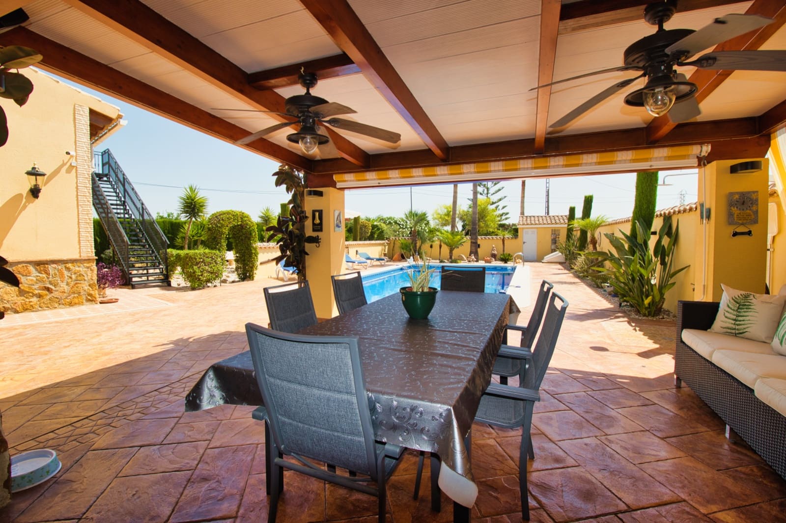 4 soverom Finca/Herregård til salgs i Alicante by med svømmebasseng garasje - € 399 500 (Ref: 9344687)