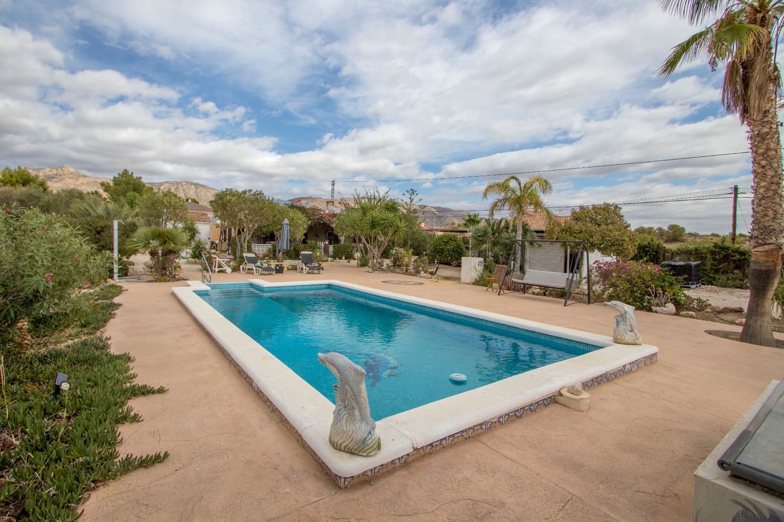 7 soveværelse Finca/Landehus til salg i Albatera med swimmingpool garage - € 390.000 (Ref: 9363177)