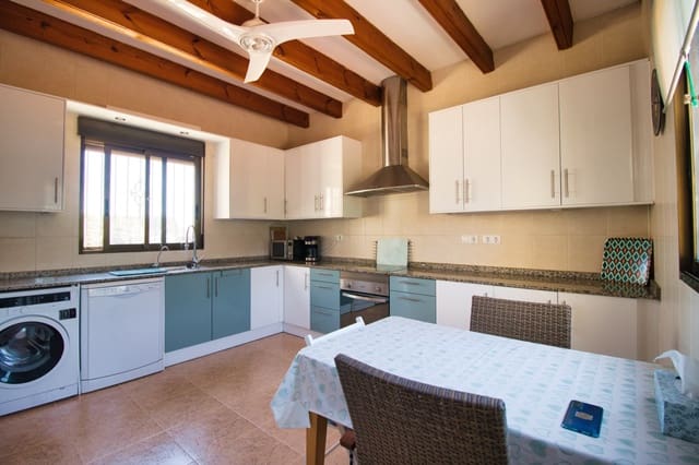 4 bedroom Finca/Country House for sale in Dolores with pool - € 365,000 (Ref: 9363181)