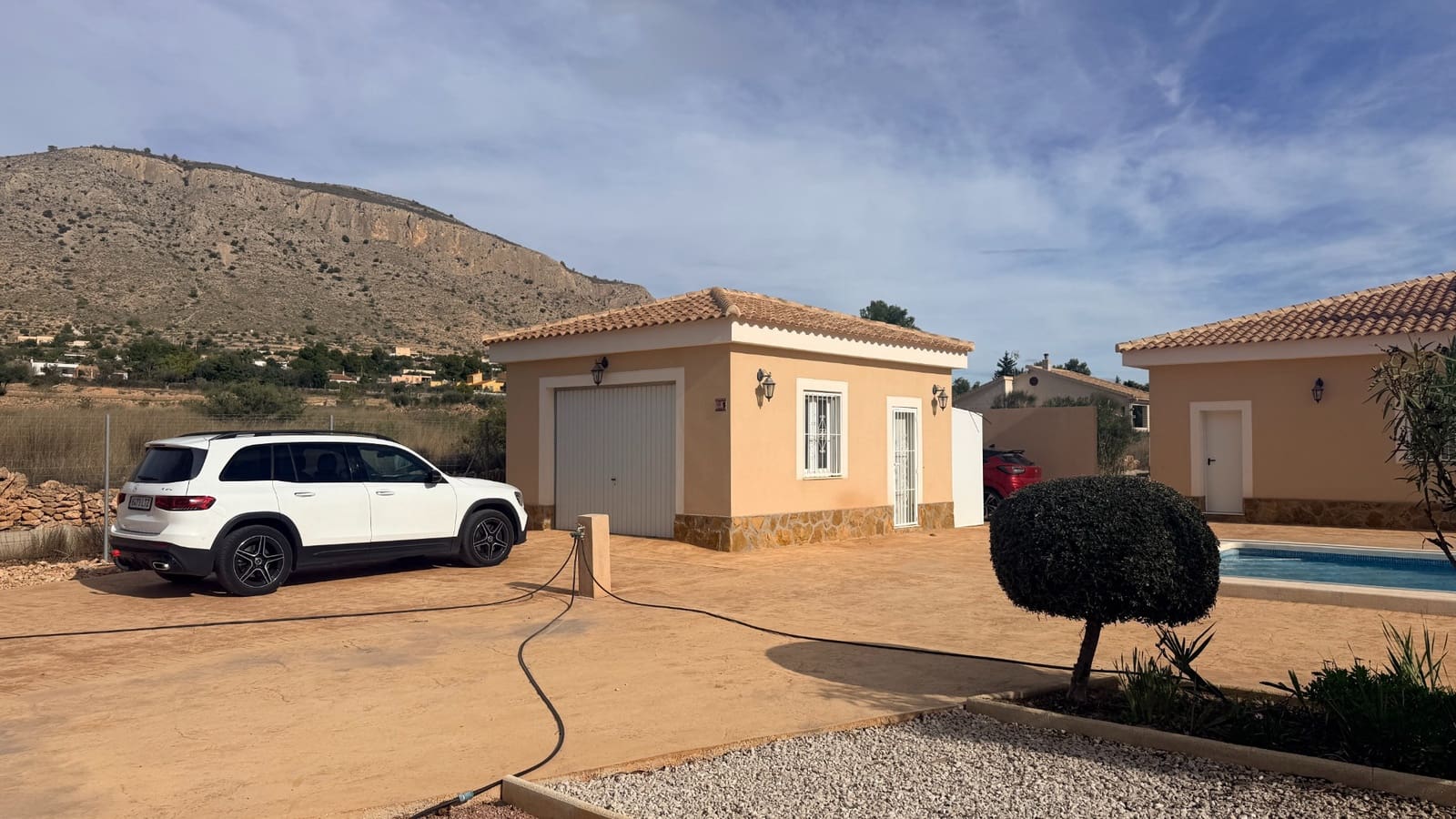 4 slaapkamer Villa te koop in Hondon de las Nieves met zwembad - € 399.000 (Ref: 9363309)