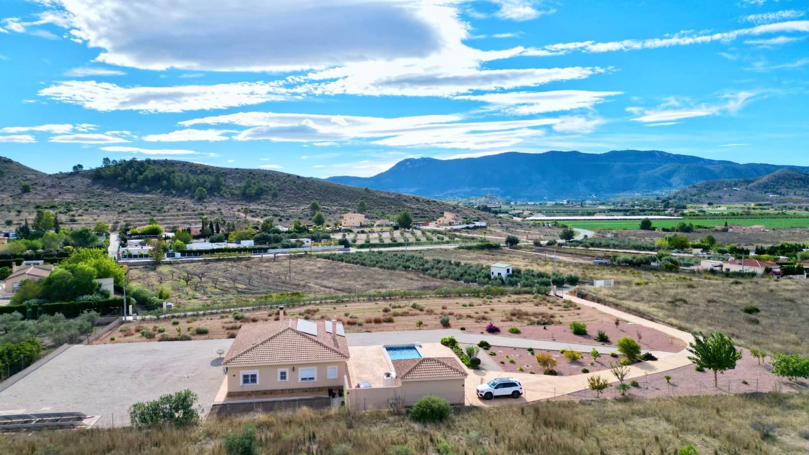 4 slaapkamer Villa te koop in Hondon de las Nieves met zwembad - € 399.000 (Ref: 9363309)