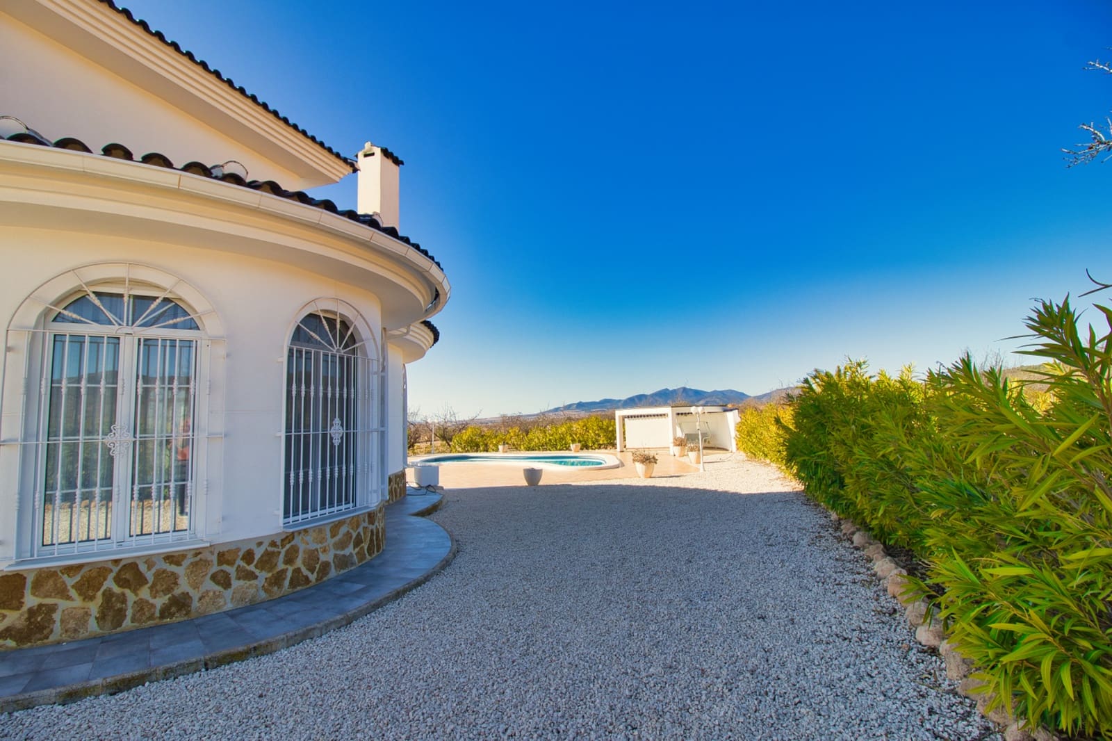 4 slaapkamer Finca/Landhuis te koop in Pinoso met zwembad garage - € 475.000 (Ref: 9369289)