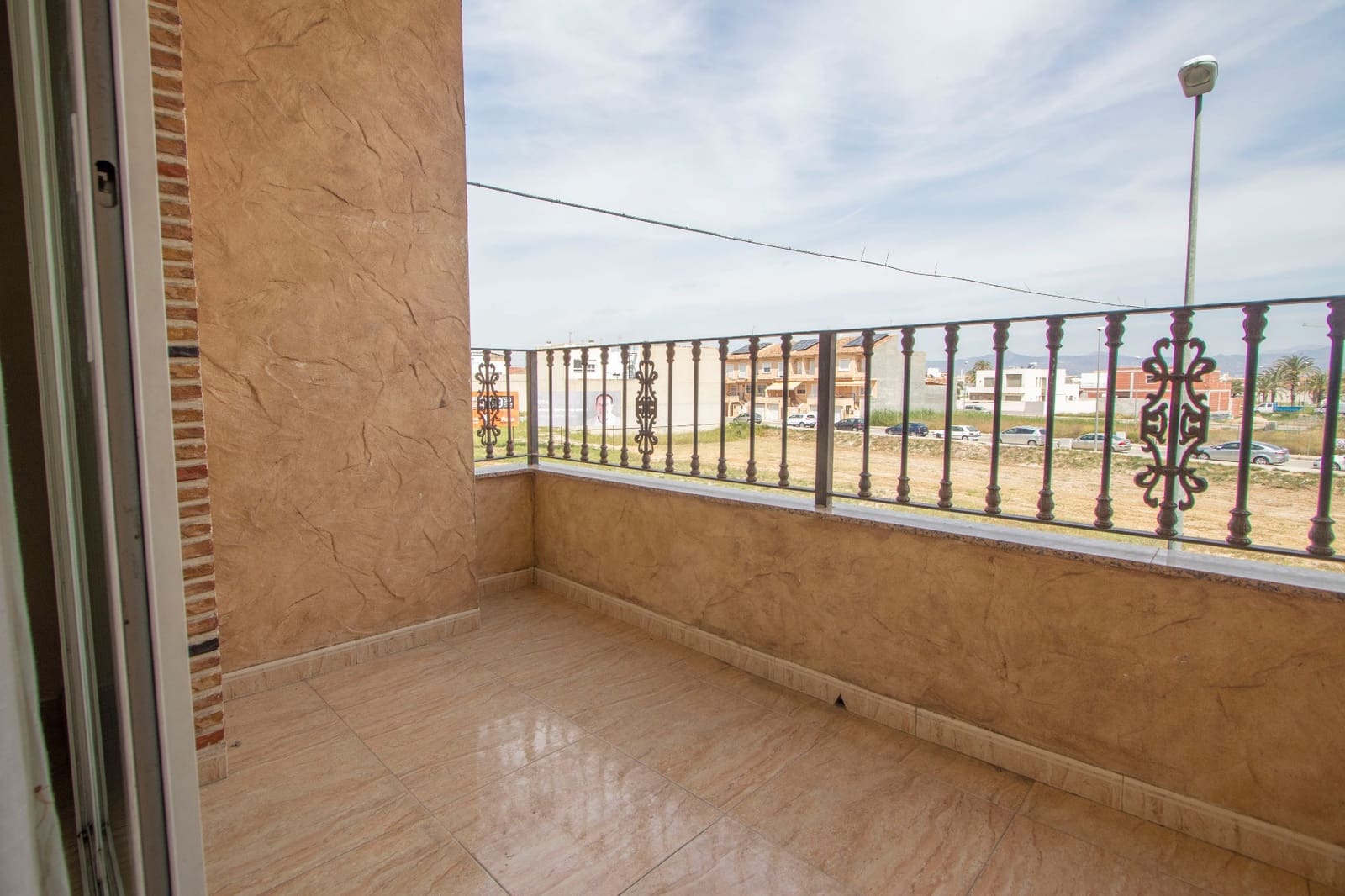 3 slaapkamer Appartement te koop in Cox - € 112.500 (Ref: 9369295)