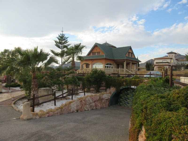 16 sypialnia Finka/Dom wiejski na sprzedaż w Miasto Alicante / Alacant z basenem garażem - 1 050 000 € (Ref: 9383201)