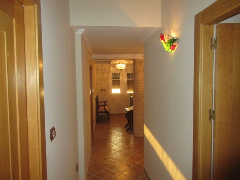 16 sypialnia Finka/Dom wiejski na sprzedaż w Miasto Alicante / Alacant z basenem garażem - 1 050 000 € (Ref: 9383201)