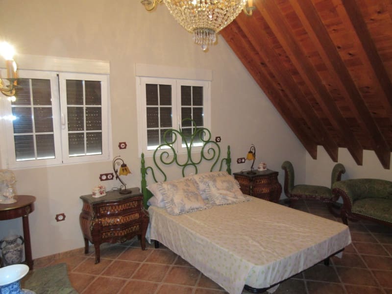 16 sypialnia Finka/Dom wiejski na sprzedaż w Miasto Alicante / Alacant z basenem garażem - 1 050 000 € (Ref: 9383201)