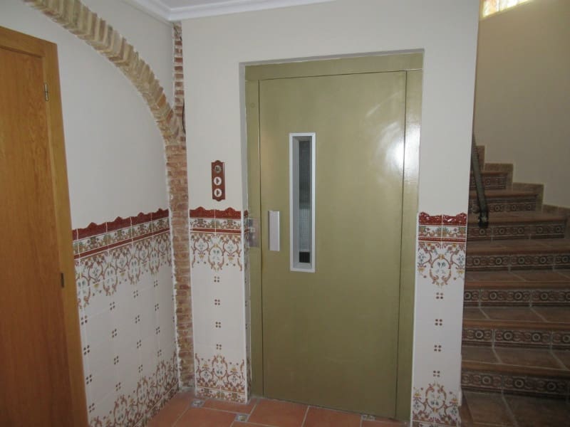 16 sypialnia Finka/Dom wiejski na sprzedaż w Miasto Alicante / Alacant z basenem garażem - 1 050 000 € (Ref: 9383201)