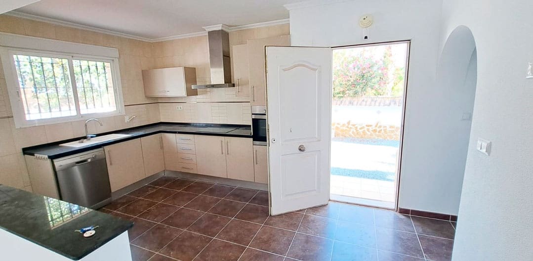 3 slaapkamer Finca/Landhuis te koop in Catral met garage - € 385.000 (Ref: 9383525)