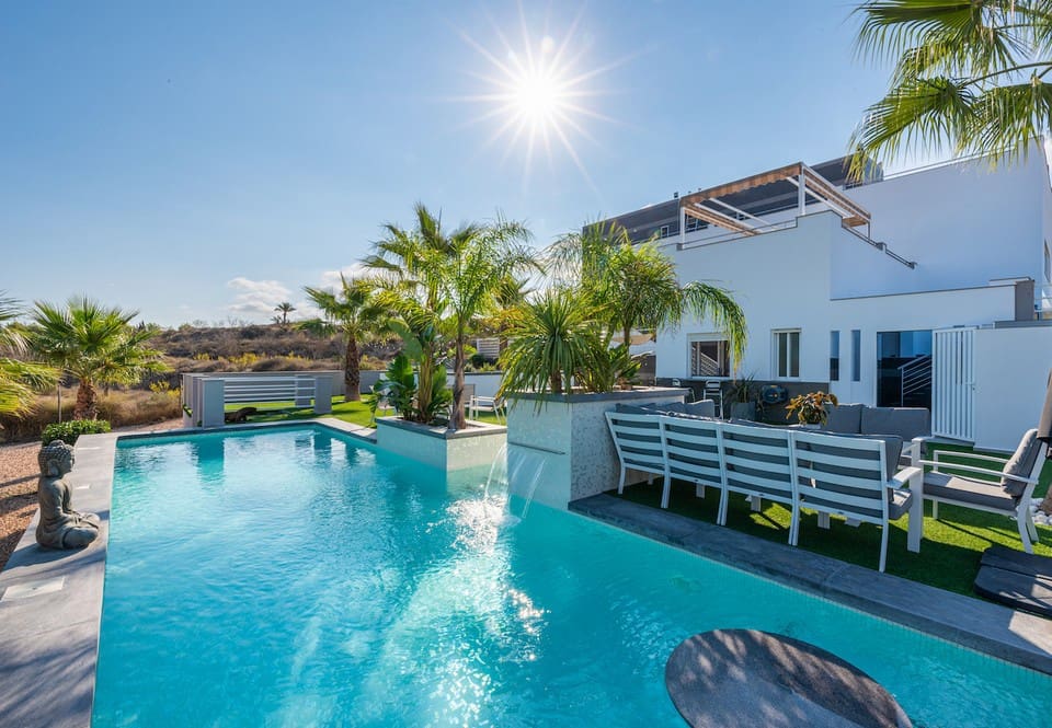 5 sovrum Finca/Hus på landet till salu i Torremendo - 1 695 000 € (Ref: 9383738)