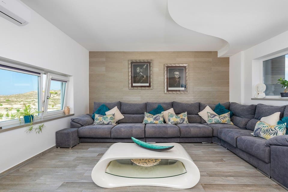 5 bedroom Finca/Country House for sale in Torremendo - € 1,695,000 (Ref: 9383972)