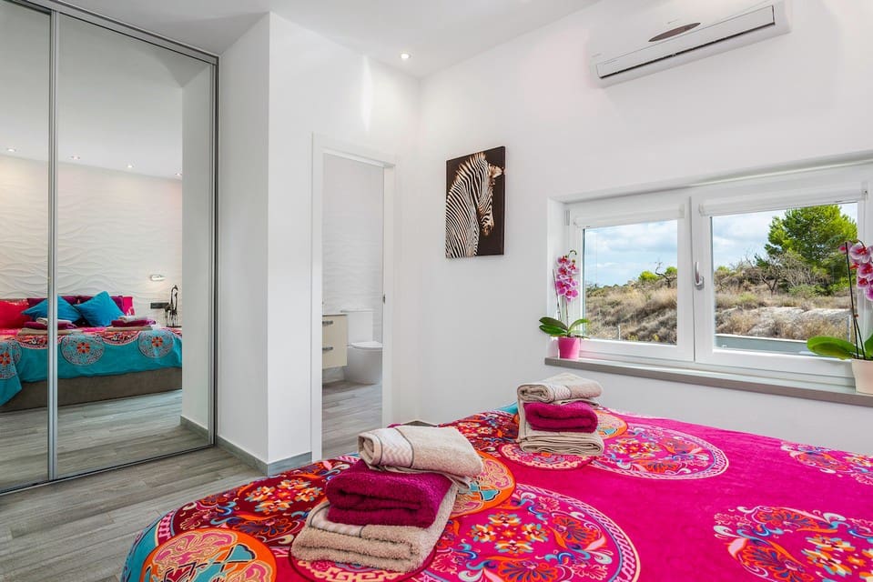 5 bedroom Finca/Country House for sale in Torremendo - € 1,695,000 (Ref: 9383972)