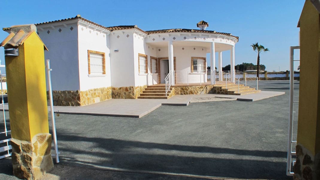 3 chambre Finca/Maison de Campagne à vendre à Catral avec garage - 365 000 € (Ref: 9386695)