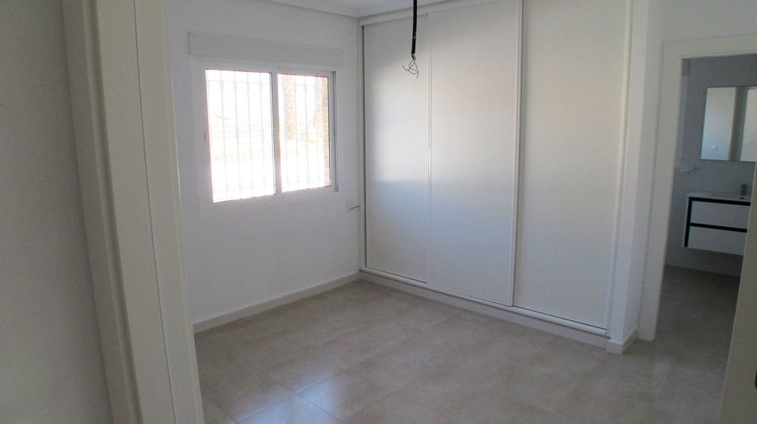 3 chambre Finca/Maison de Campagne à vendre à Catral avec garage - 365 000 € (Ref: 9386695)