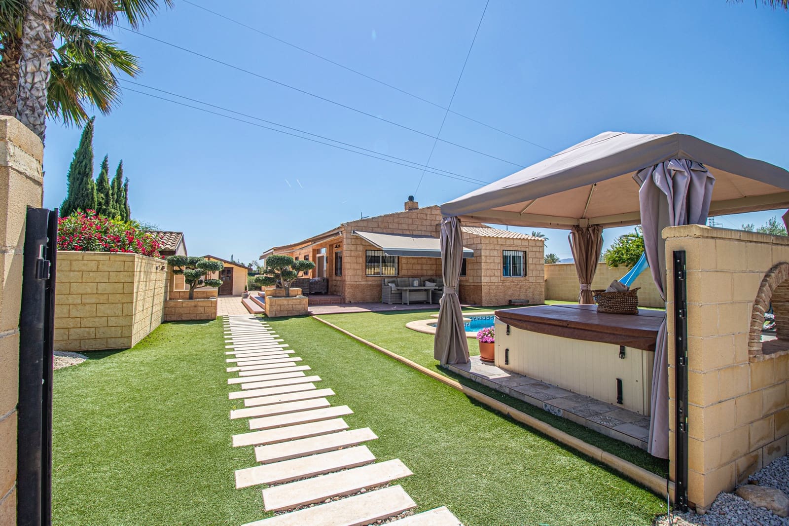 5 slaapkamer Finca/Landhuis te koop in Albatera met zwembad - € 399.950 (Ref: 9399752)