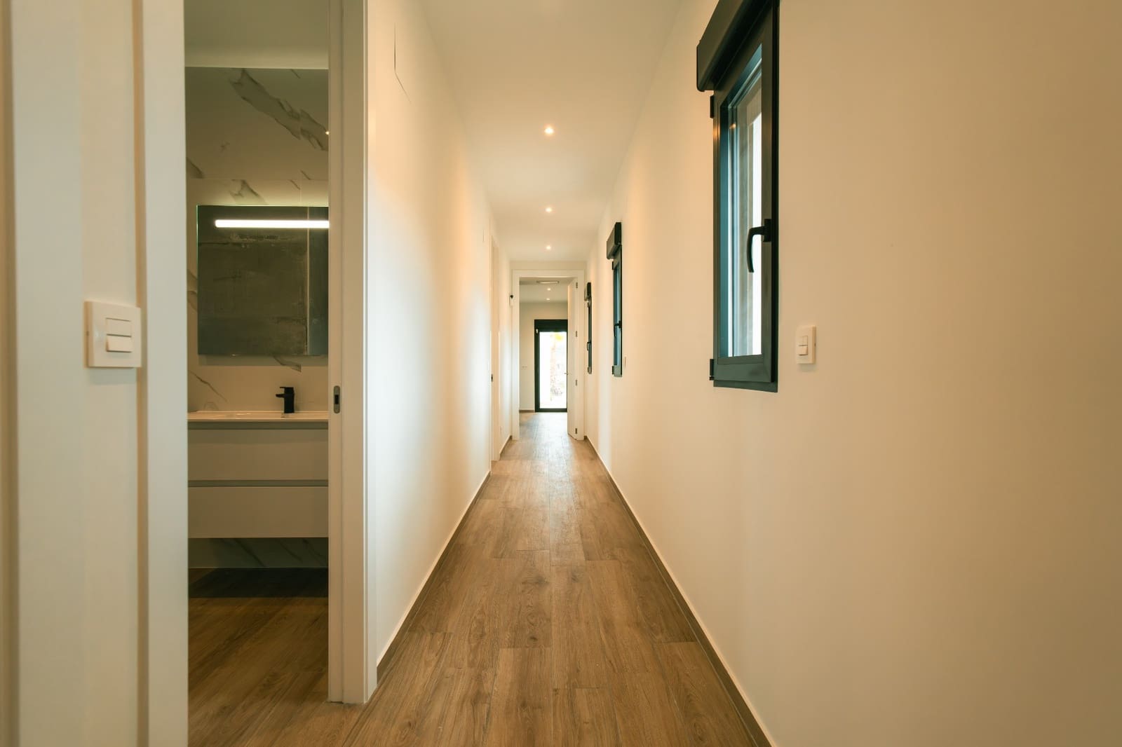 3 slaapkamer Finca/Landhuis te koop in Pinoso met zwembad - € 450.000 (Ref: 9401727)