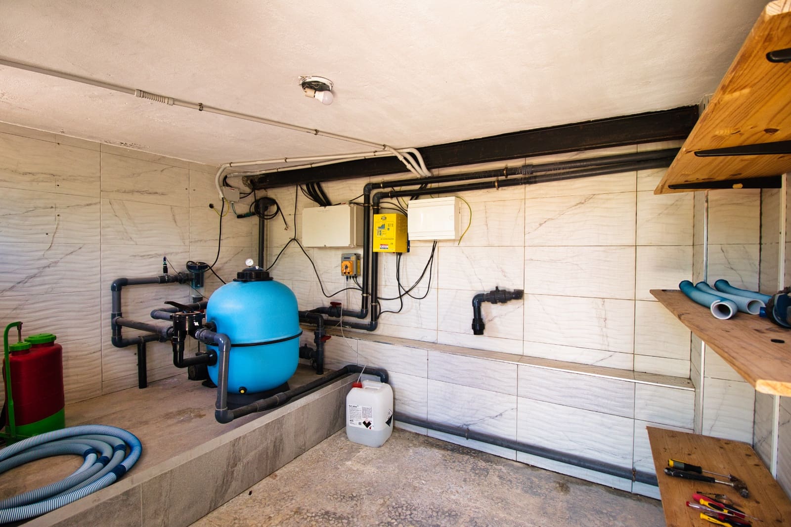 3 slaapkamer Finca/Landhuis te koop in Albatera met zwembad garage - € 379.995 (Ref: 9402417)