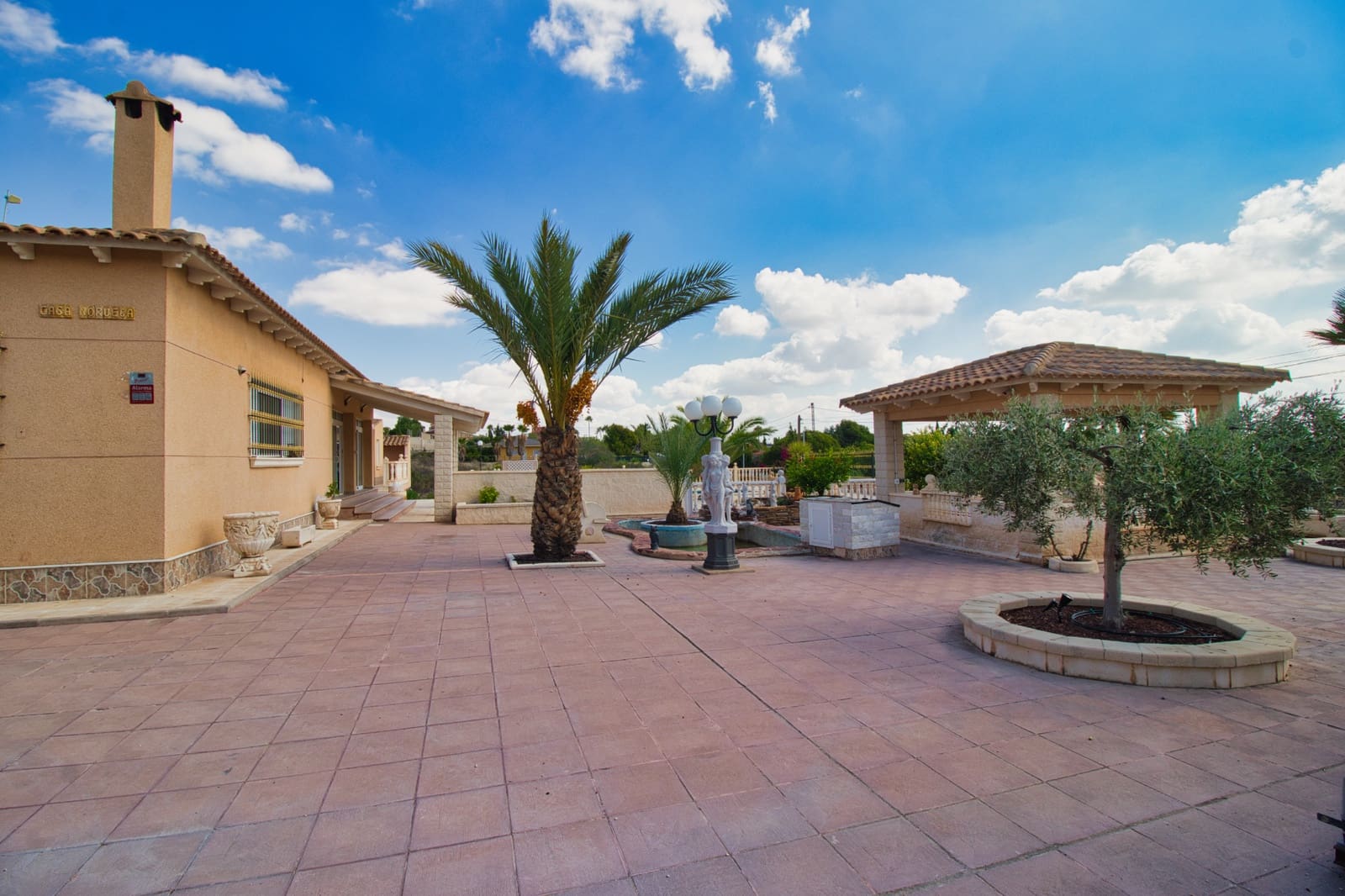 3 slaapkamer Finca/Landhuis te koop in Albatera met zwembad garage - € 379.995 (Ref: 9402417)