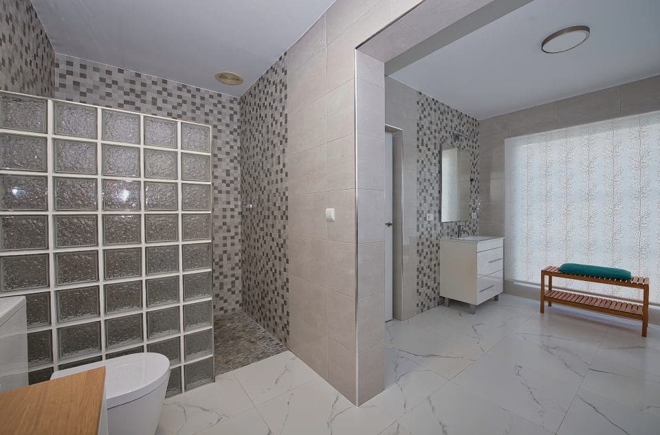 3 sypialnia Finka/Dom wiejski na sprzedaż w Miasto Alicante / Alacant z basenem garażem - 339 000 € (Ref: 9402433)