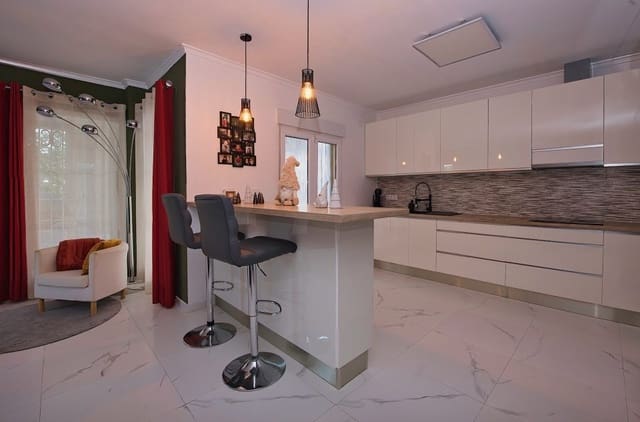 3 sovrum Finca/Hus på landet till salu i Alicante stad med pool garage - 339 000 € (Ref: 9402433)