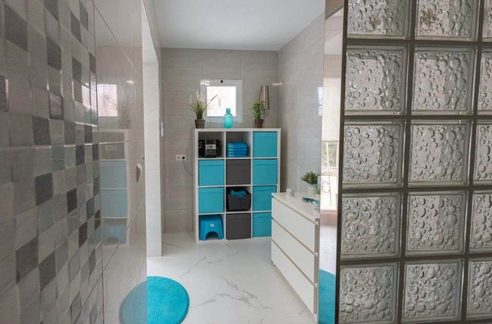 3 sypialnia Finka/Dom wiejski na sprzedaż w Miasto Alicante / Alacant z basenem garażem - 339 000 € (Ref: 9402433)