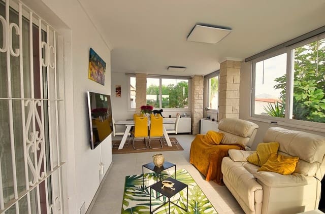 3 sovrum Finca/Hus på landet till salu i Alicante stad med pool garage - 339 000 € (Ref: 9402433)