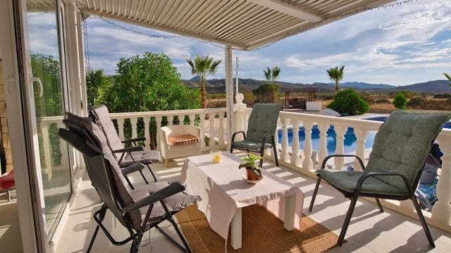 3 sypialnia Finka/Dom wiejski na sprzedaż w Miasto Alicante / Alacant z basenem garażem - 339 000 € (Ref: 9402433)