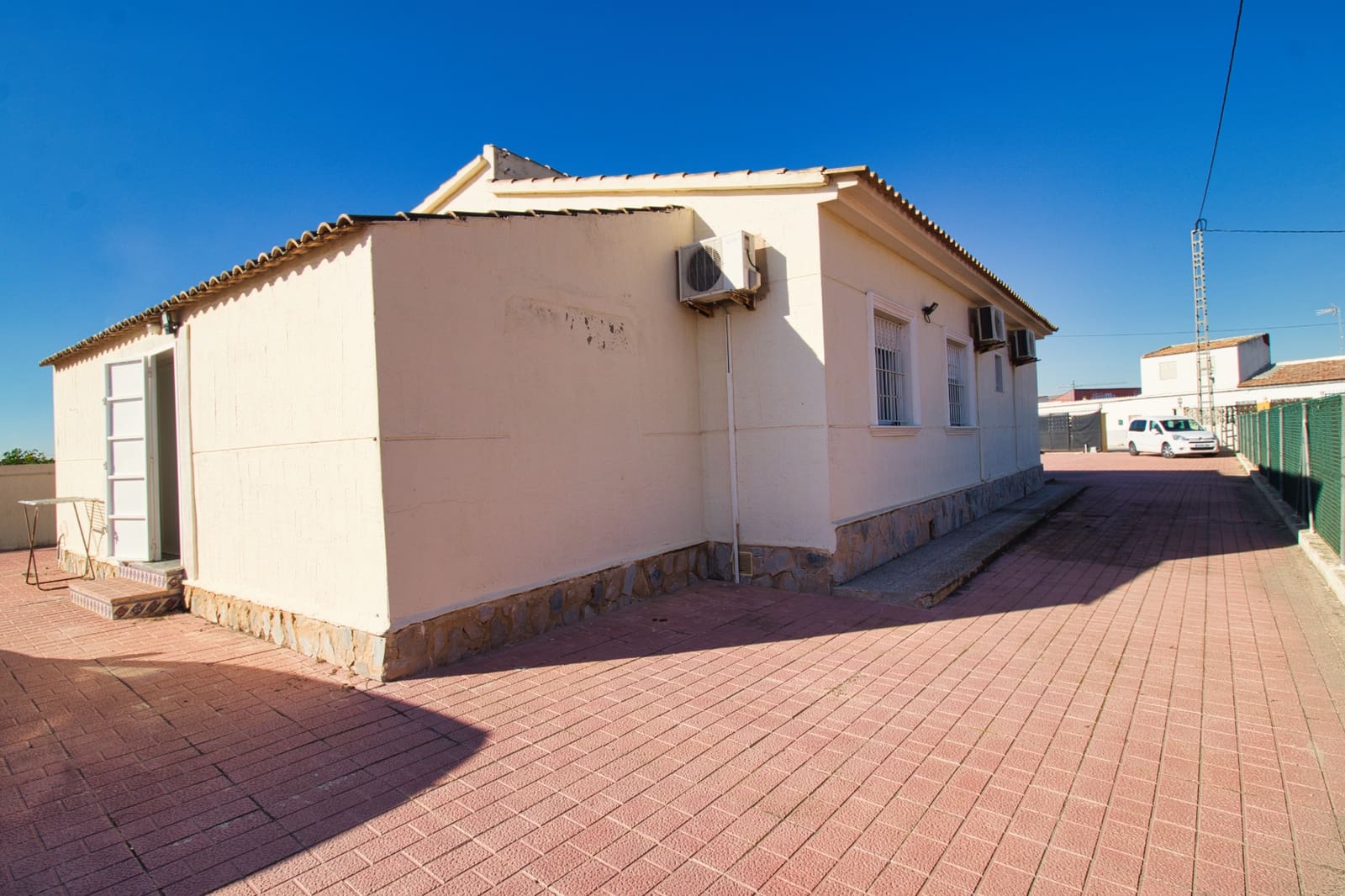 4 sypialnia Finka/Dom wiejski na sprzedaż w Dolores z basenem garażem - 275 000 € (Ref: 9409746)