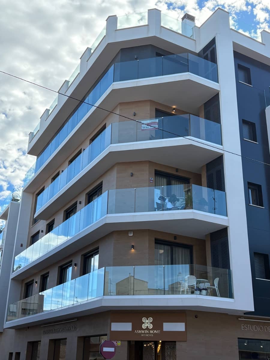 3 Zimmer Apartment zu verkaufen in Guardamar del Segura mit Garage - 360.000 € (Ref: 9409864)