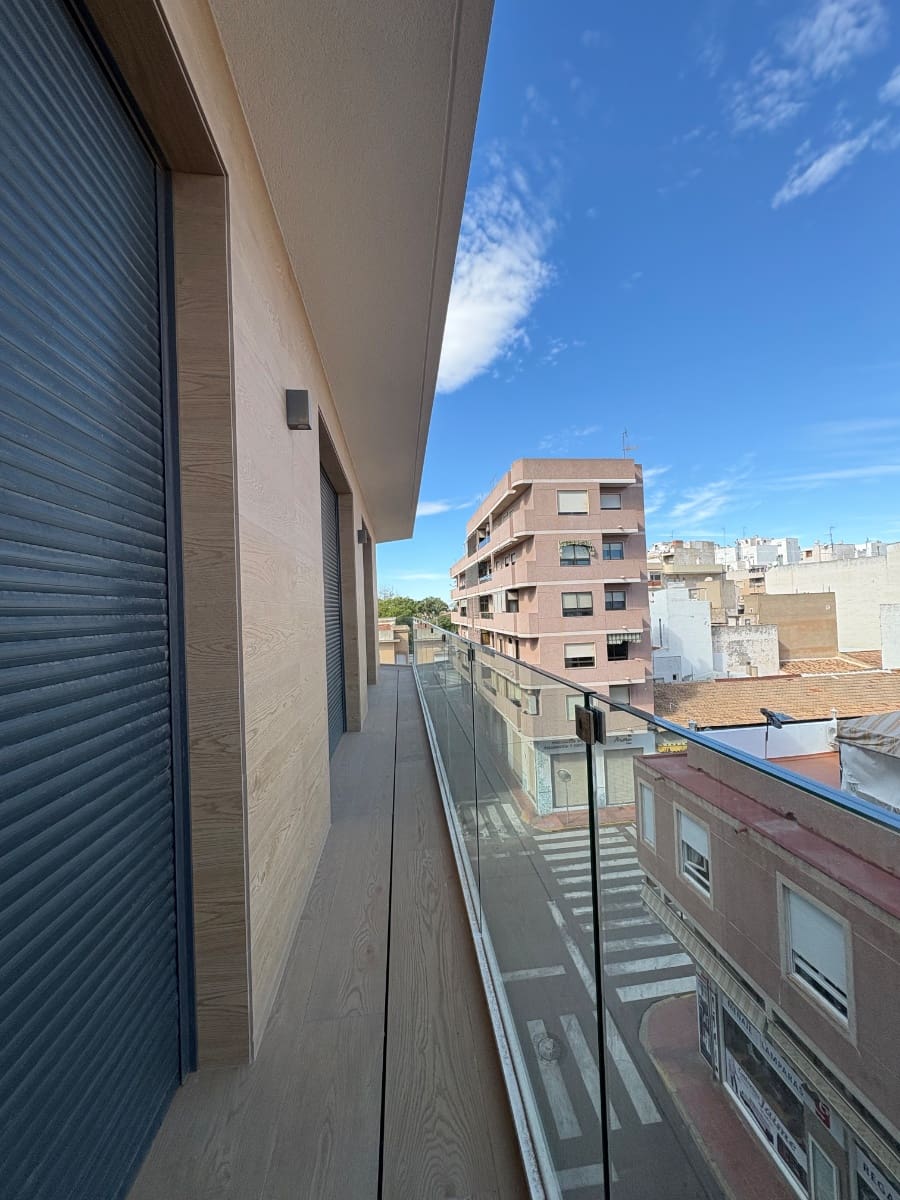 3 Zimmer Apartment zu verkaufen in Guardamar del Segura mit Garage - 360.000 € (Ref: 9409864)