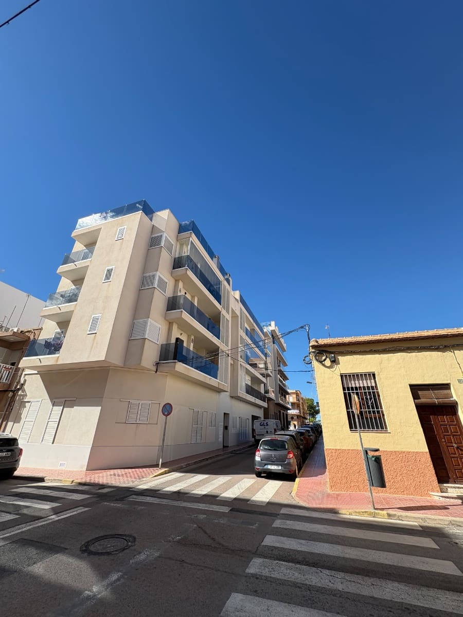 3 Zimmer Apartment zu verkaufen in Guardamar del Segura mit Garage - 360.000 € (Ref: 9409864)