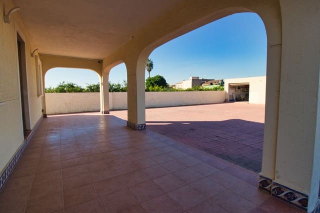 4 sypialnia Finka/Dom wiejski na sprzedaż w Dolores z basenem garażem - 275 000 € (Ref: 9412639)