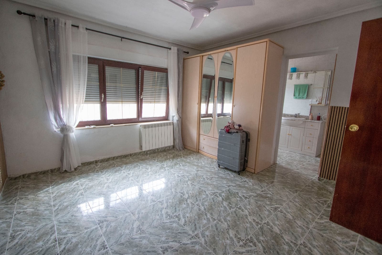 7 slaapkamer Finca/Landhuis te koop in Albatera met zwembad garage - € 390.000 (Ref: 9414506)