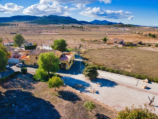 5 sypialnia Finka/Dom wiejski na sprzedaż w Miasto Alicante / Alacant z basenem garażem - 395 000 € (Ref: 9414921)