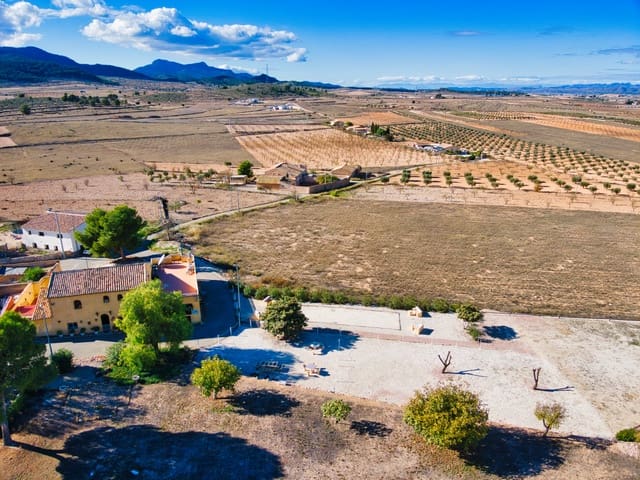 5 sypialnia Finka/Dom wiejski na sprzedaż w Miasto Alicante / Alacant z basenem garażem - 395 000 € (Ref: 9414921)