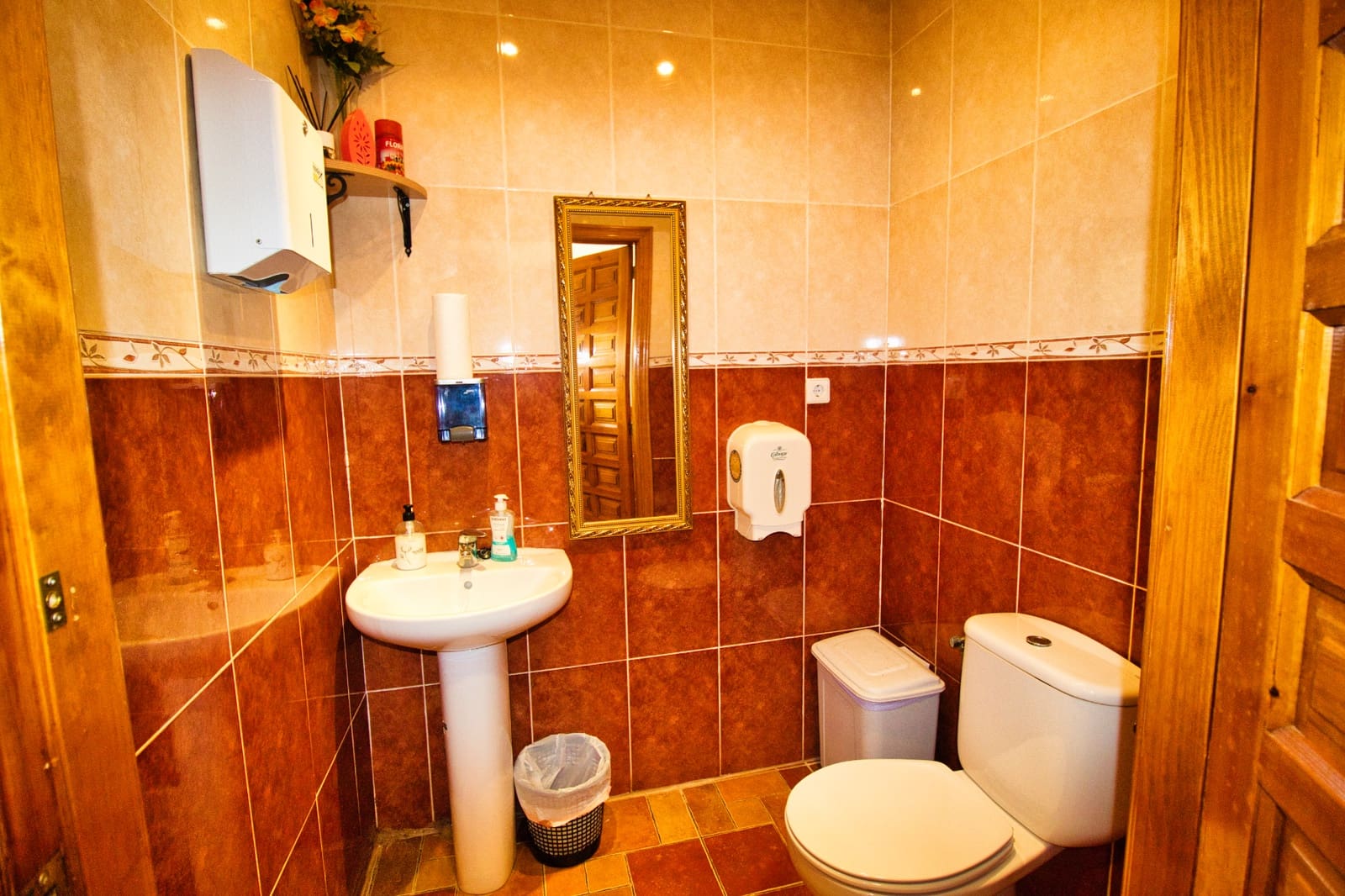 5 sypialnia Finka/Dom wiejski na sprzedaż w Miasto Alicante / Alacant z basenem garażem - 395 000 € (Ref: 9414921)