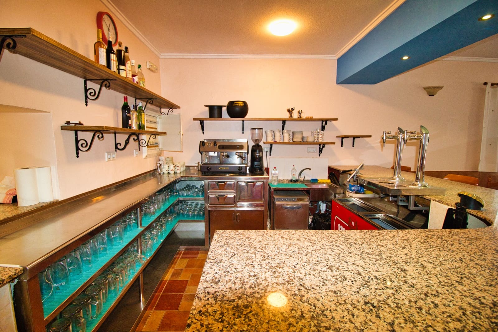 5 sypialnia Finka/Dom wiejski na sprzedaż w Miasto Alicante / Alacant z basenem garażem - 395 000 € (Ref: 9414921)